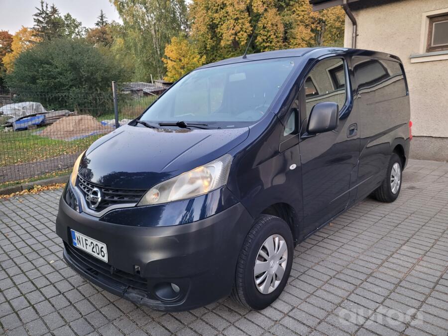Nissan NV200 1 generation Combi minivan