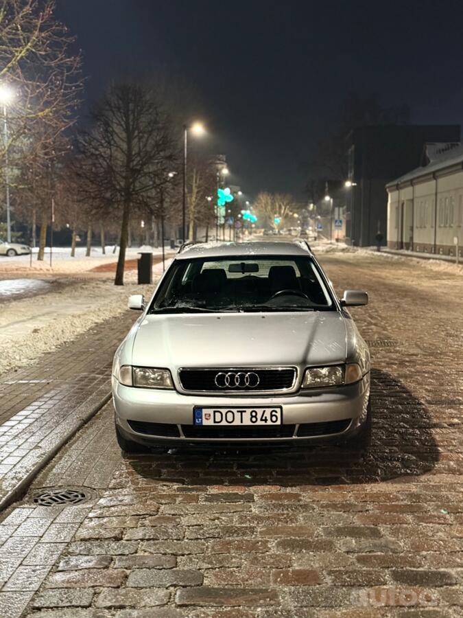 Audi A4 B5 Avant wagon 5-doors