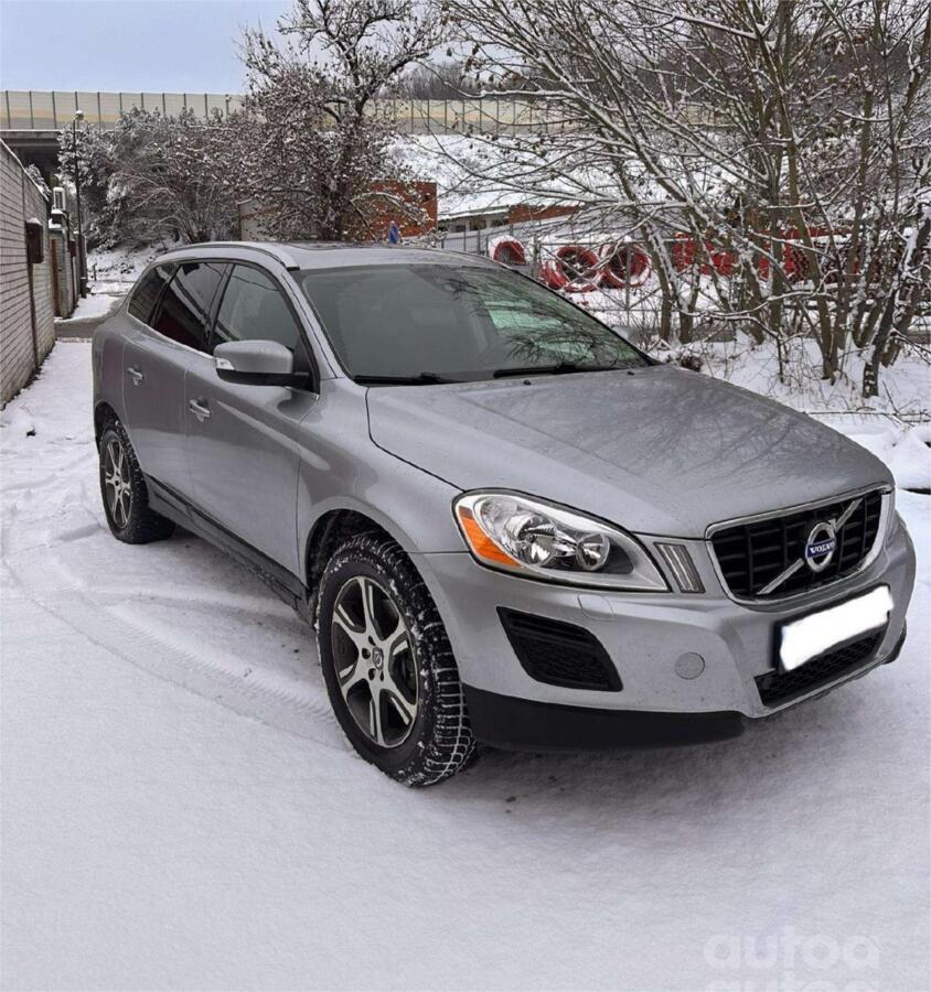 Volvo XC60 1 generation [restyling] Crossover