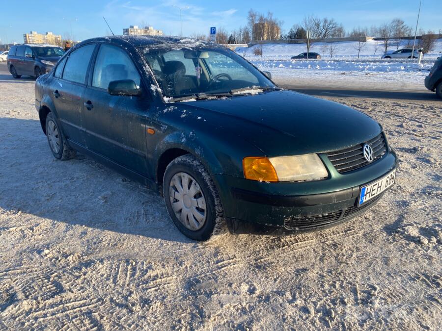 Volkswagen Passat B5 Sedan 4-doors
