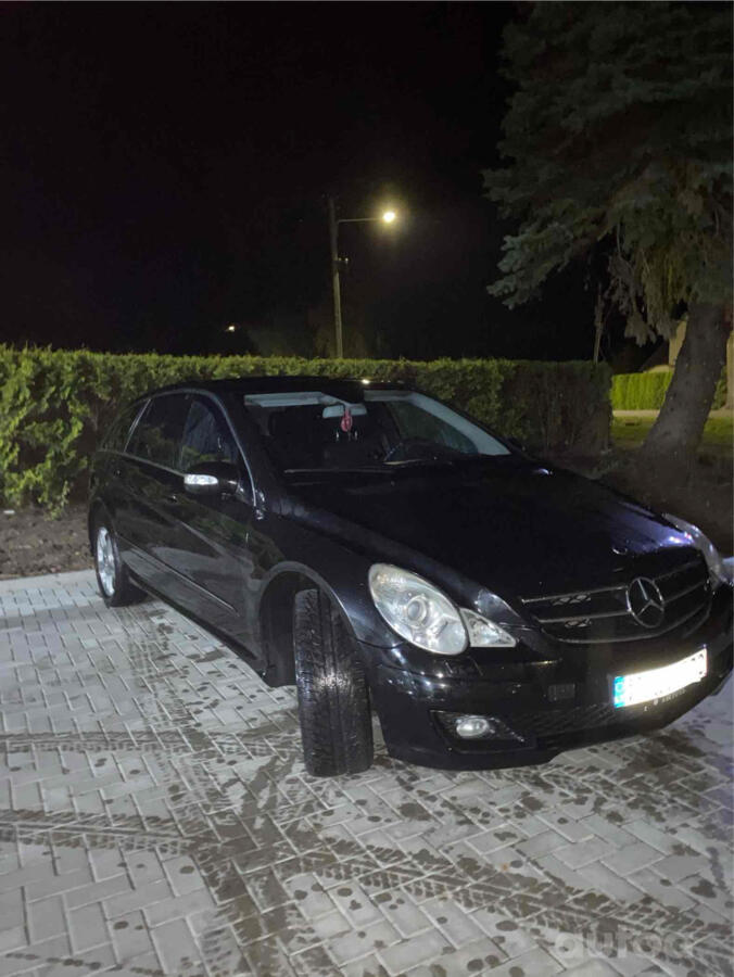 Mercedes-Benz R-Class