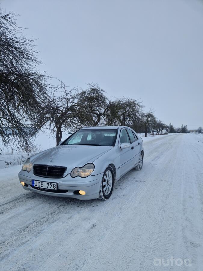 Mercedes-Benz C-Class W203/S203/CL203 Sedan