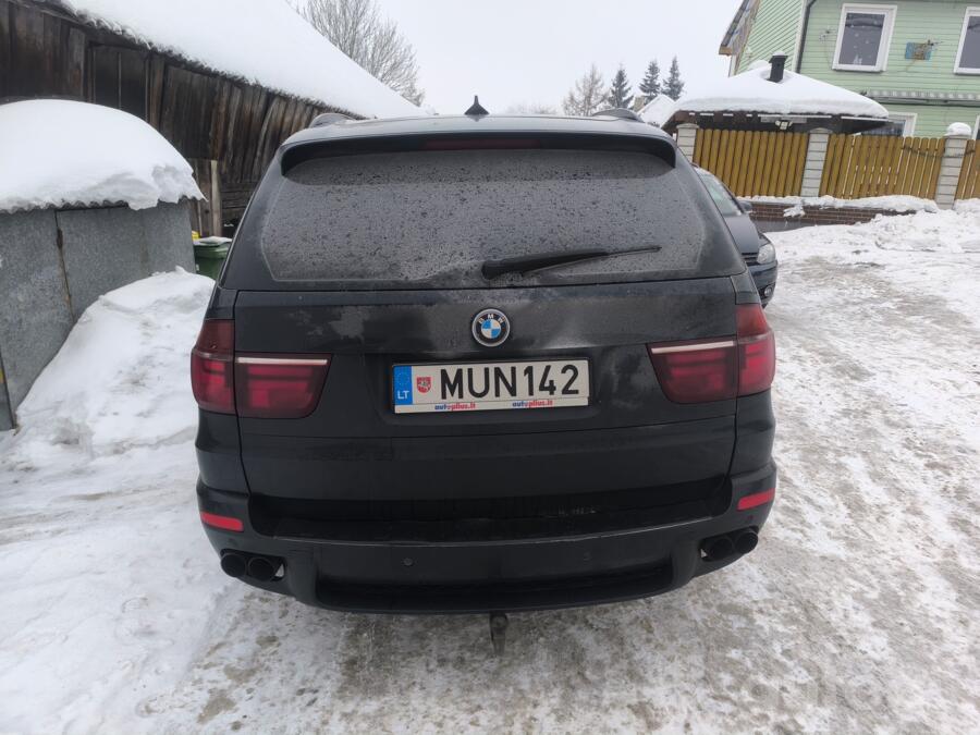 BMW X5 E70 Crossover