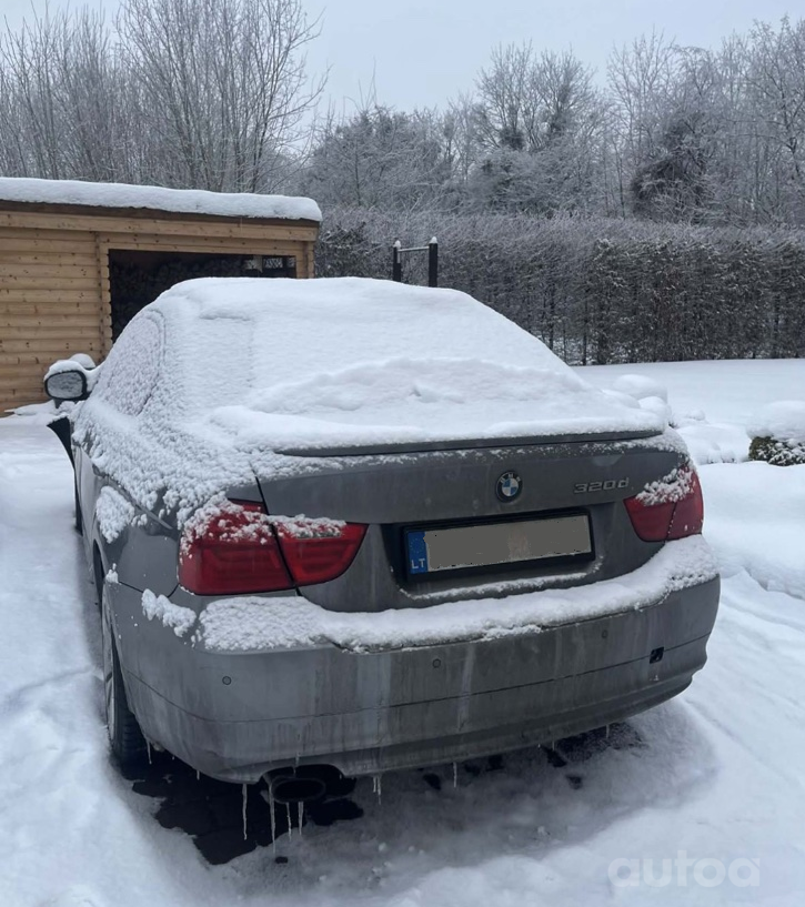 BMW 3 Series E90/E91/E92/E93 [restyling] Sedan