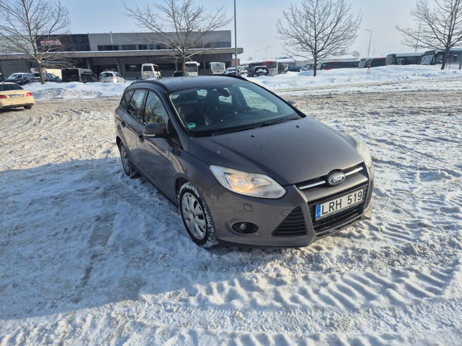 Ford Focus 3 generation wagon 5-doors