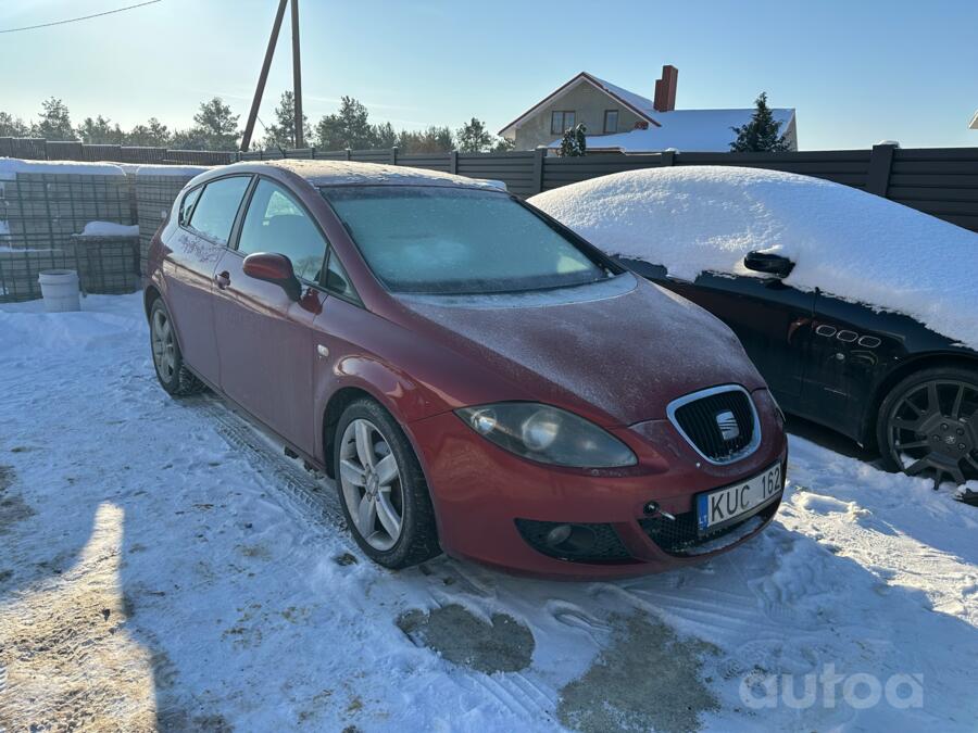 SEAT Leon 2 generation Hatchback 5-doors