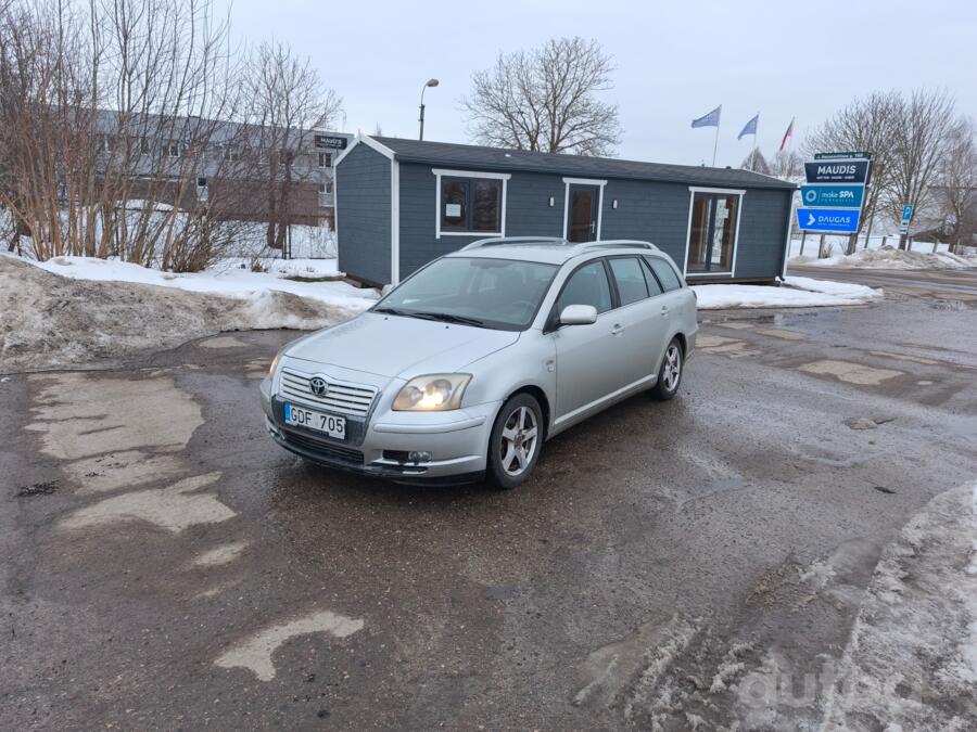 Toyota Avensis 2 generation wagon