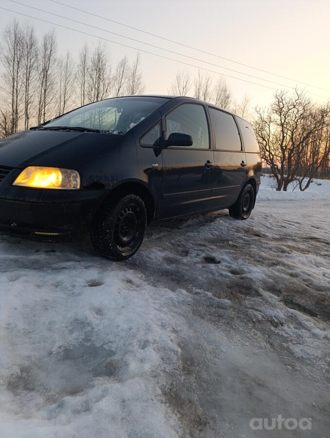 Volkswagen Sharan 1 generation [restyling] Minivan