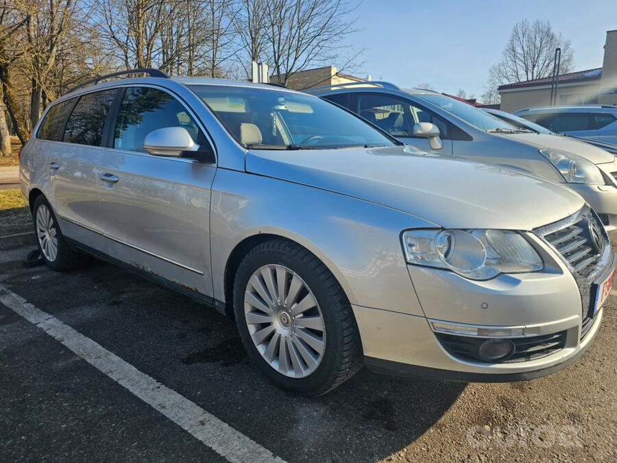 Volkswagen Passat B6 wagon 5-doors