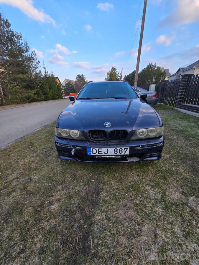BMW 5 Series E39 Touring wagon