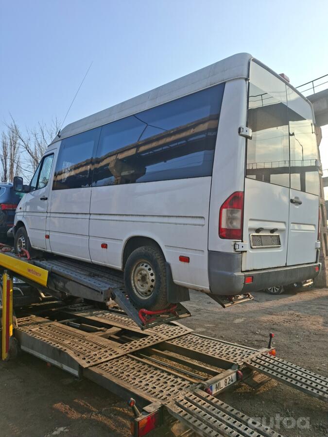 Mercedes-Benz Sprinter First generation