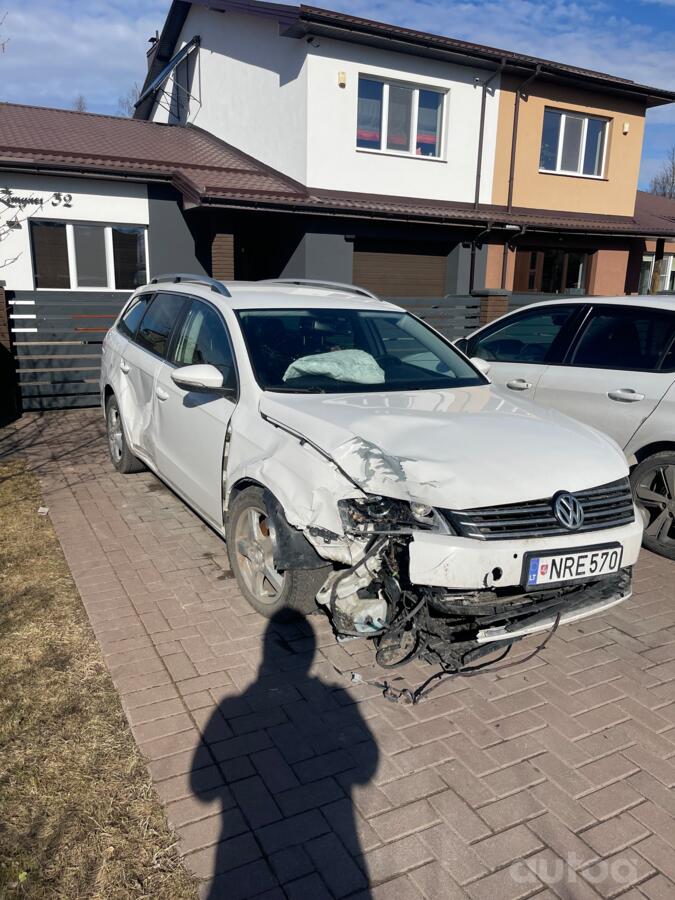 Volkswagen Passat B7 Variant wagon 5-doors