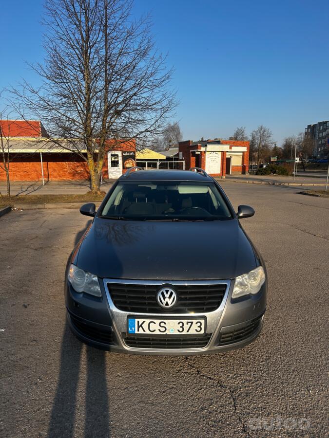 Volkswagen Passat B6 wagon 5-doors