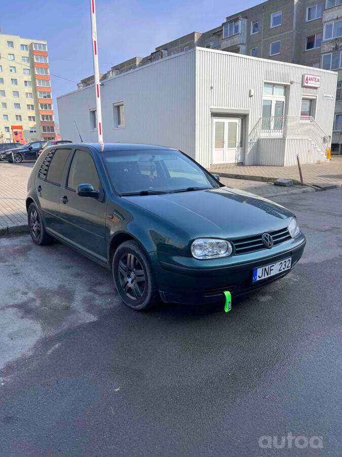 Volkswagen Golf