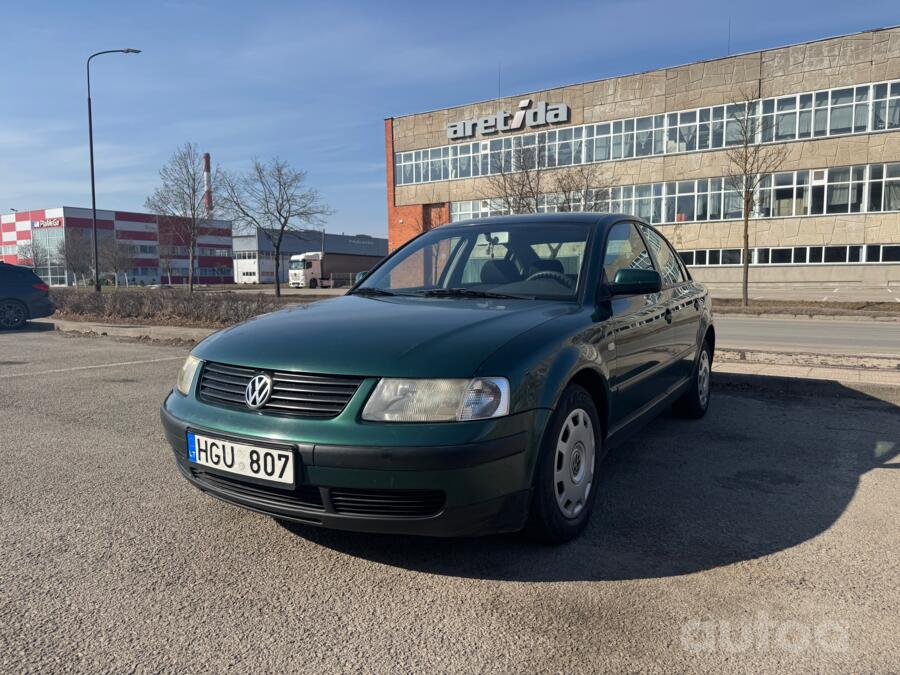 Volkswagen Passat B5 Sedan 4-doors
