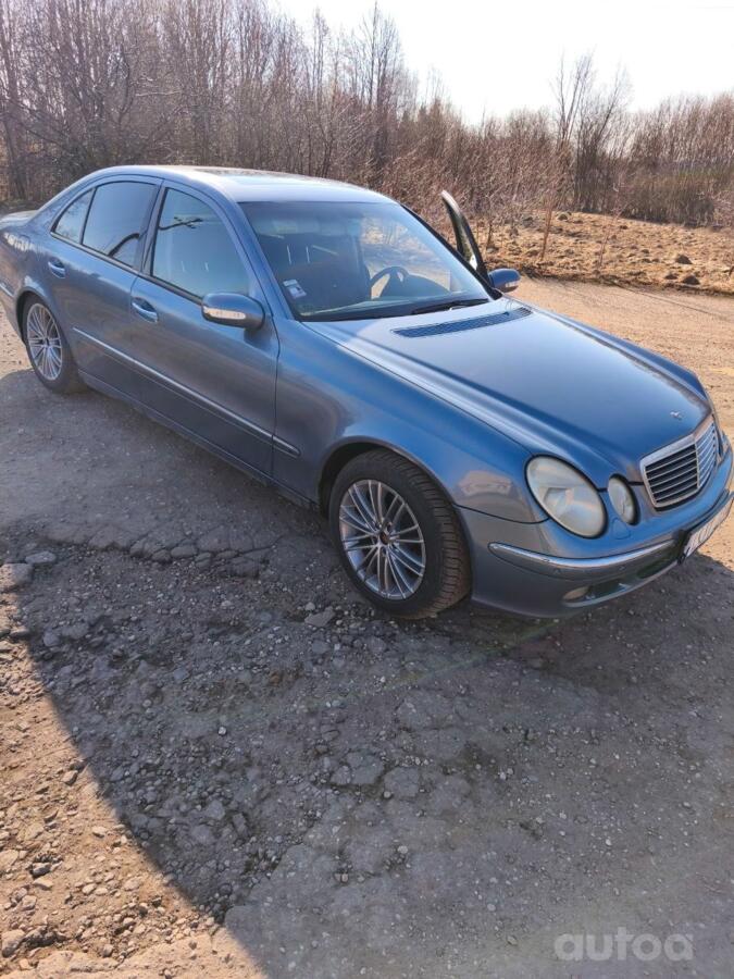 Mercedes-Benz E-Class W211 Sedan