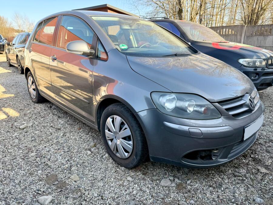 Volkswagen Golf Plus 1 generation