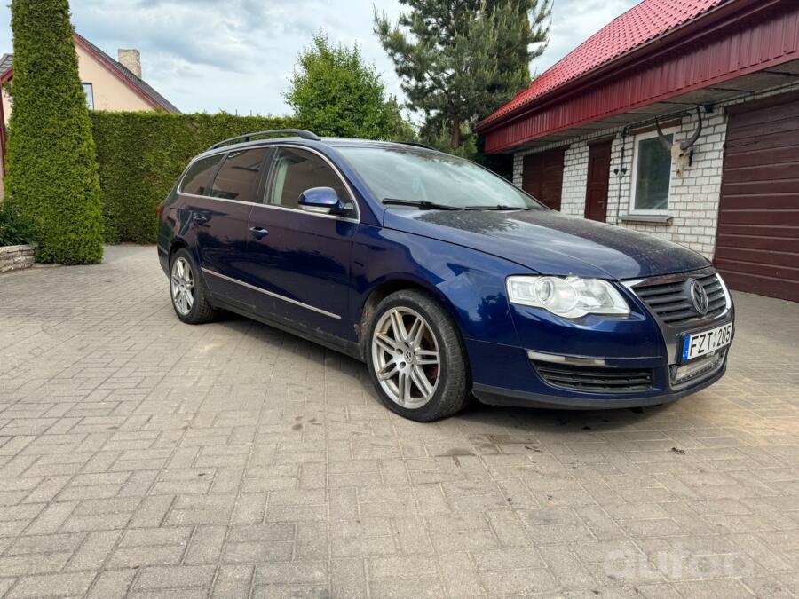 Volkswagen Passat B6 wagon 5-doors