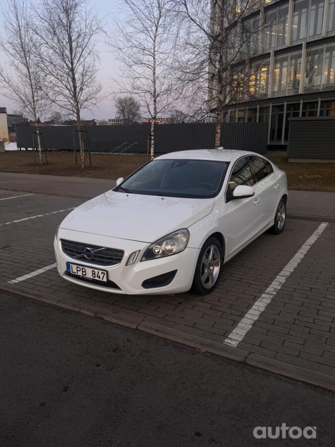 Volvo S60 2 generation Sedan