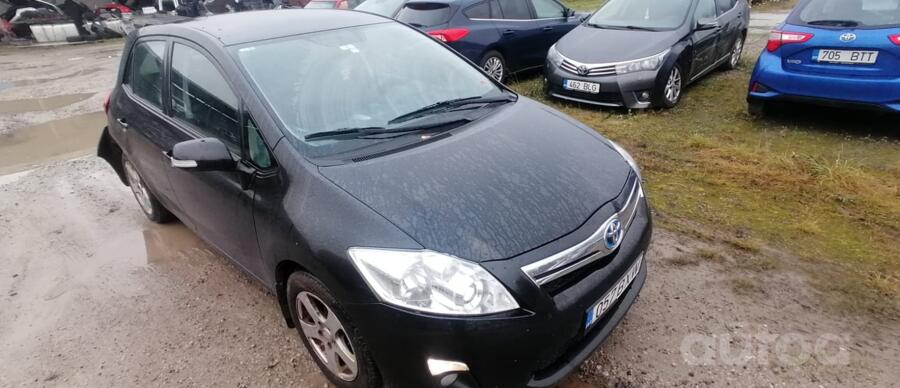 Toyota Auris 2 generation Hybrid hatchback 5-doors