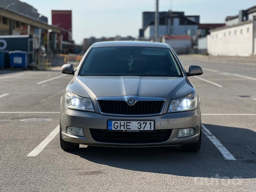 Skoda Octavia 2 generation [restyling] Liftback 5-doors
