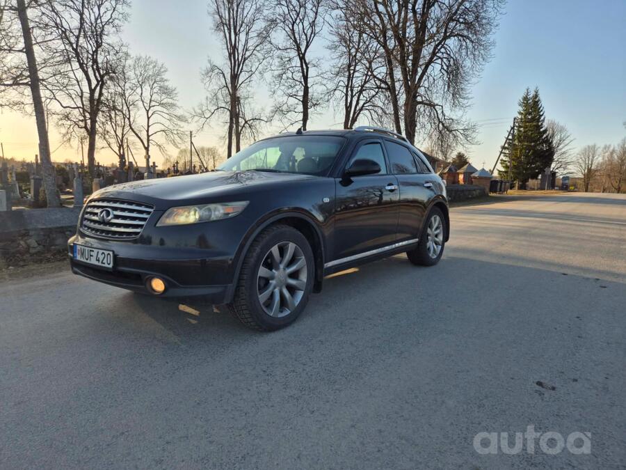 Infiniti FX 1 generation