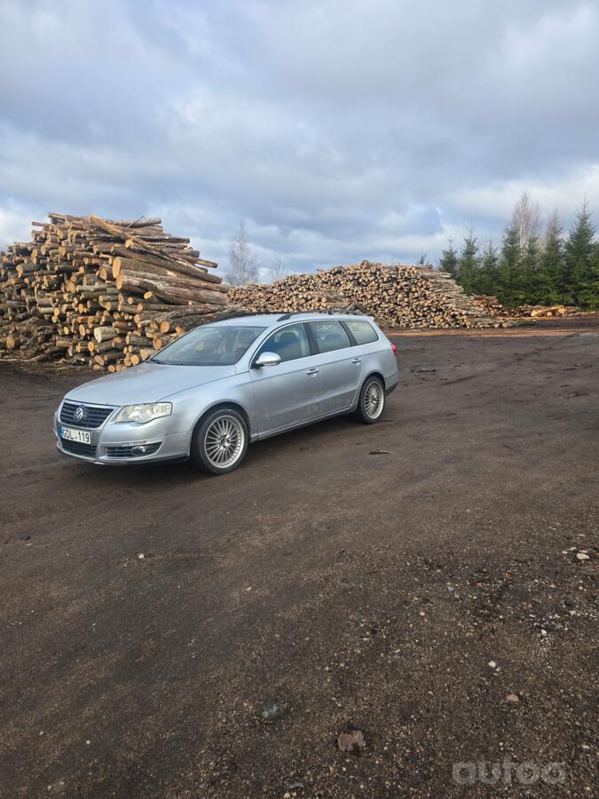 Volkswagen Passat B6 wagon 5-doors