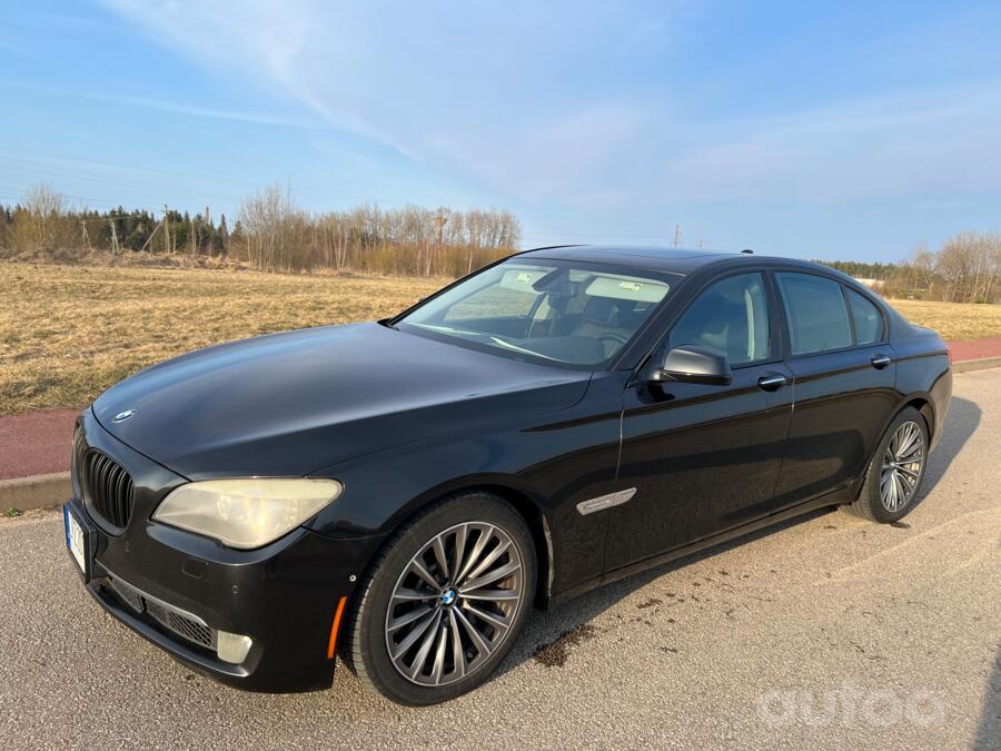 BMW 7 Series F01/F02 Sedan