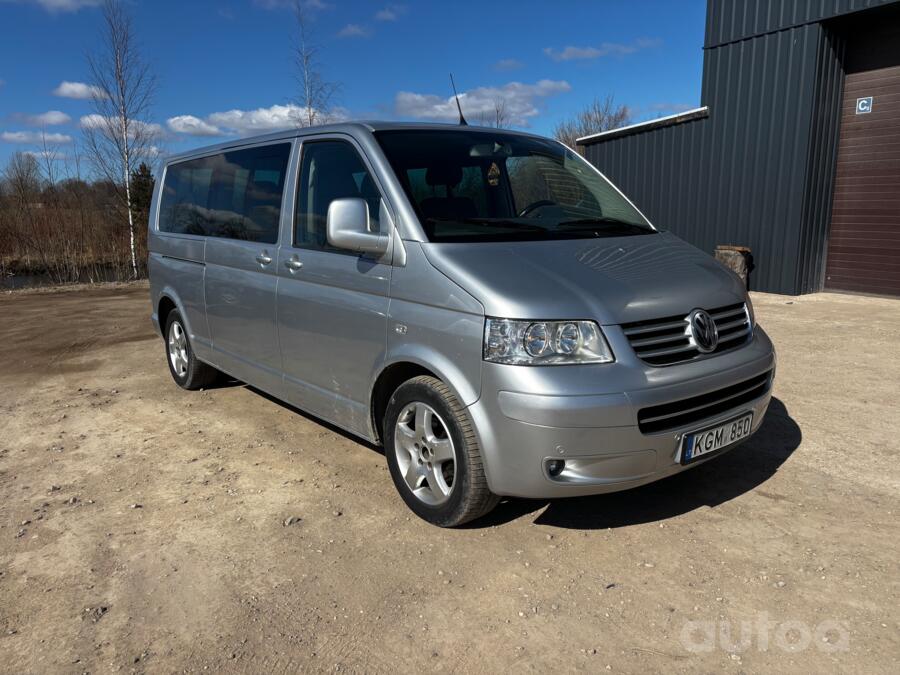Volkswagen Caravelle T5 Minivan