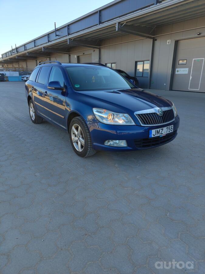 Skoda Octavia 2 generation [restyling] Combi wagon 5-doors