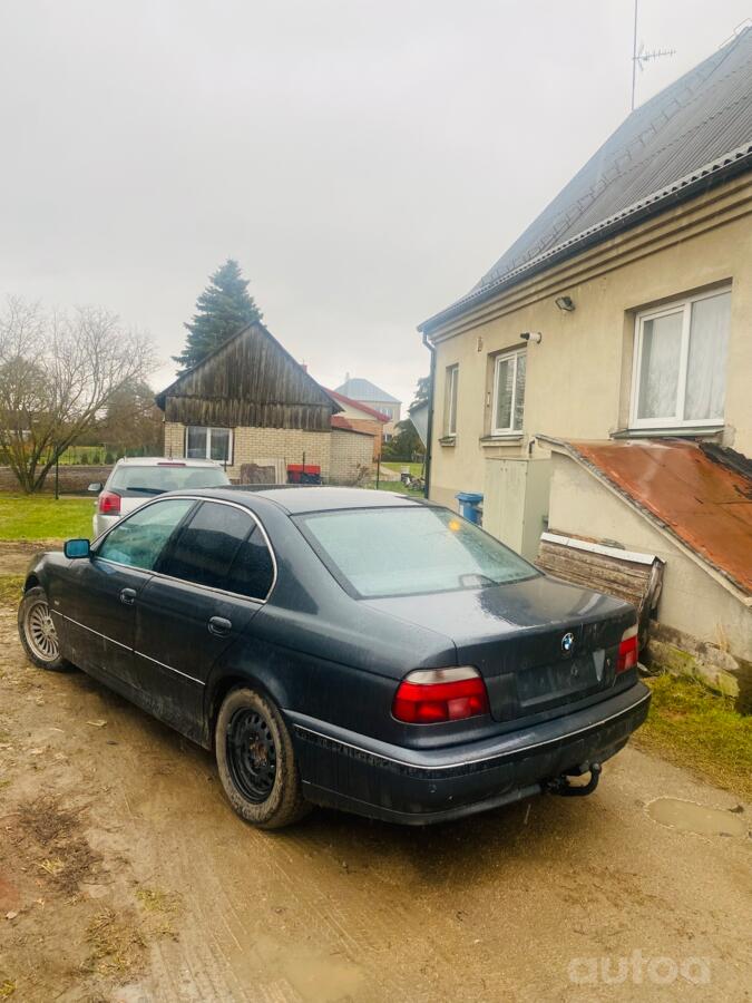 BMW 5 Series E39 Sedan 4-doors