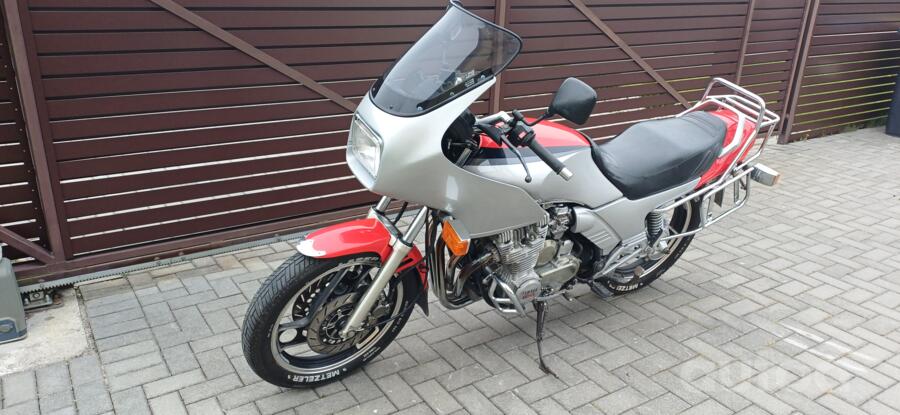 Yamaha XJ
