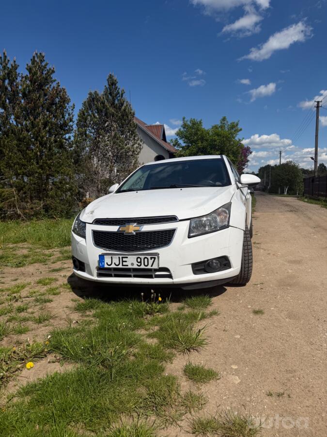 Chevrolet Cruze J300 Sedan