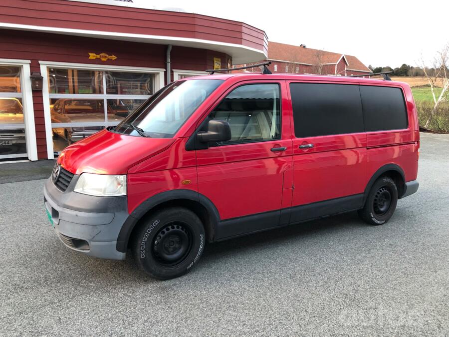 Volkswagen Transporter T5 Minivan 4-doors