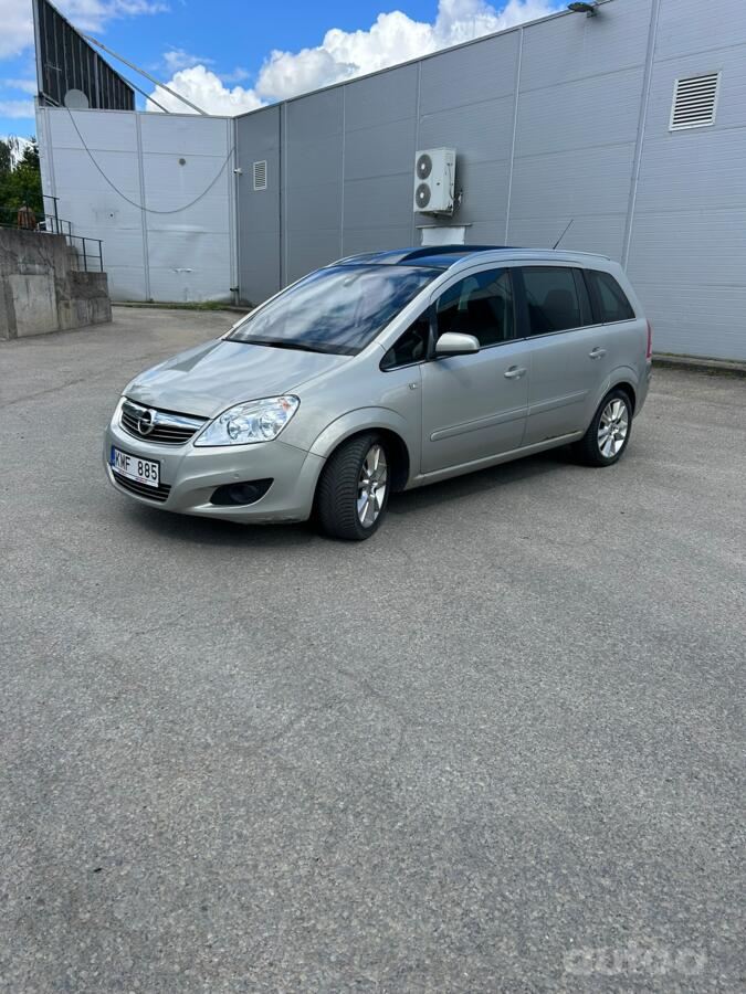 Opel Zafira B Minivan 5-doors