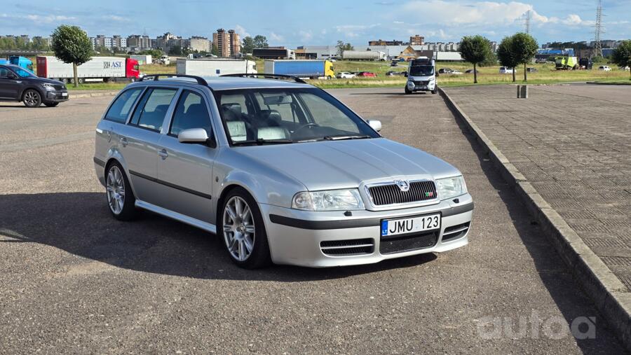 Skoda Octavia RS A4 liftback 