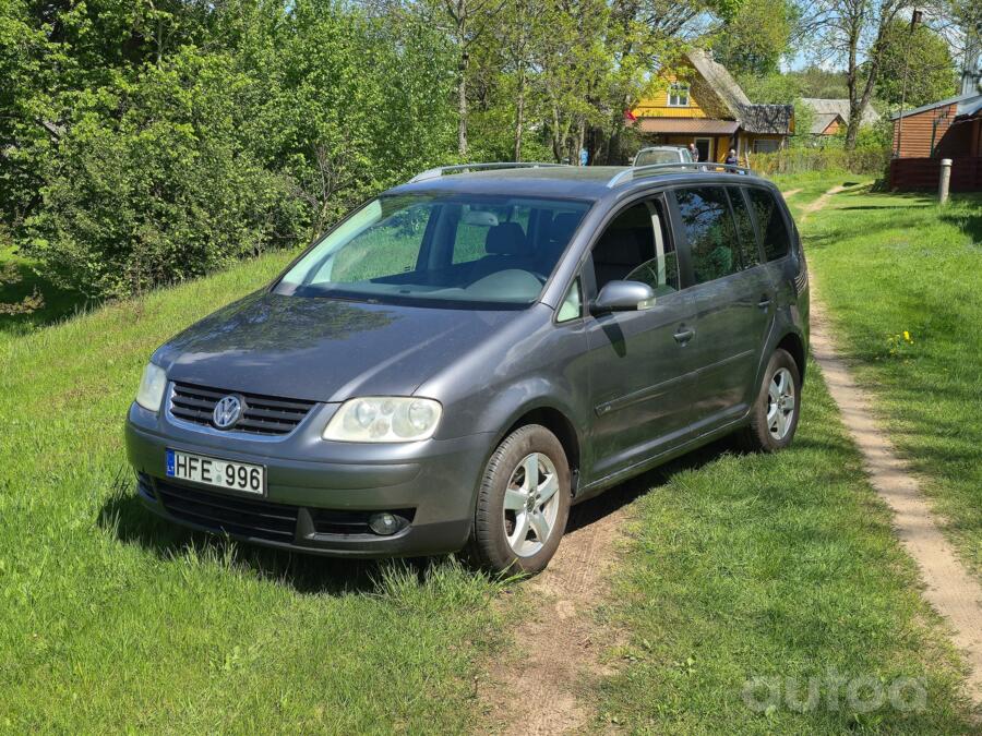 Volkswagen Touran 1 generation Minivan