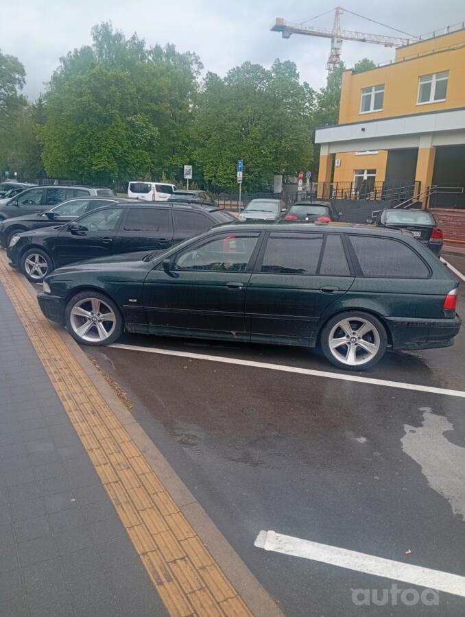 BMW 5 Series E39 Touring wagon