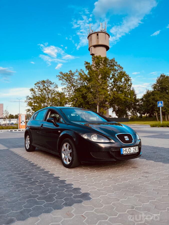 SEAT Leon 2 generation Hatchback 5-doors