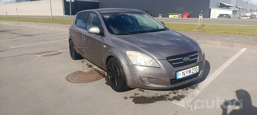 Kia Cee'd 1 generation Hatchback 5-doors