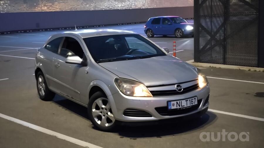 Opel Astra H Hatchback