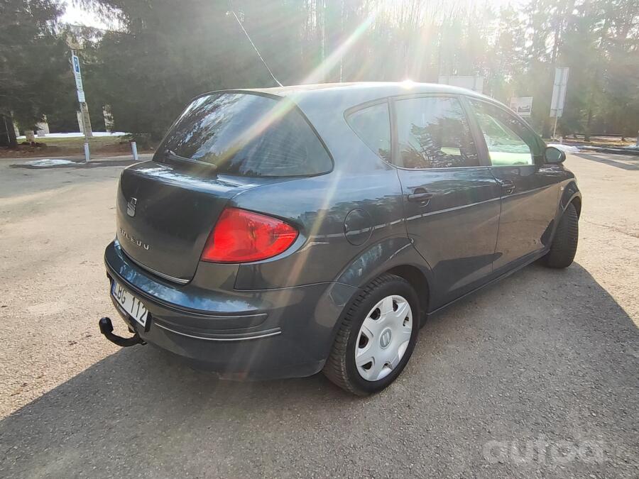 SEAT Toledo 3 generation Hatchback