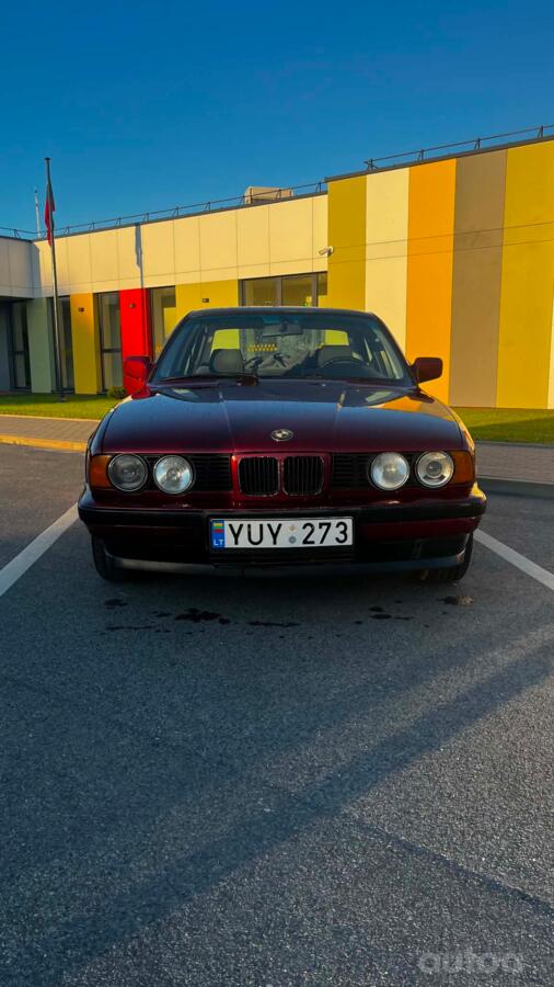 BMW 5 Series E34 Sedan