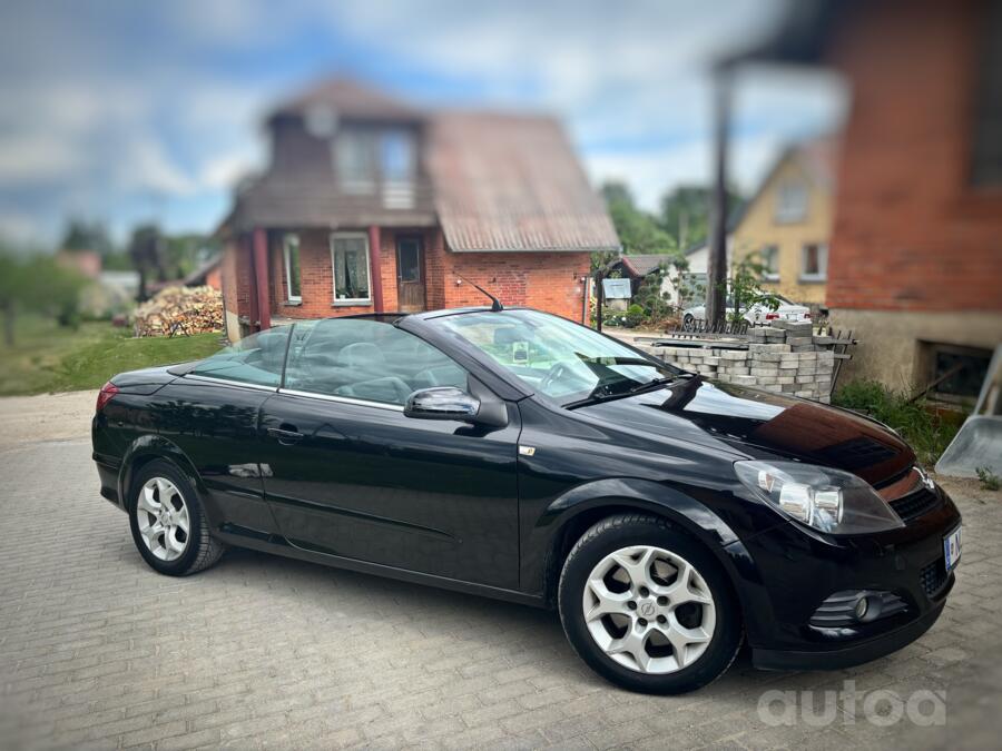 Opel Astra H Hatchback