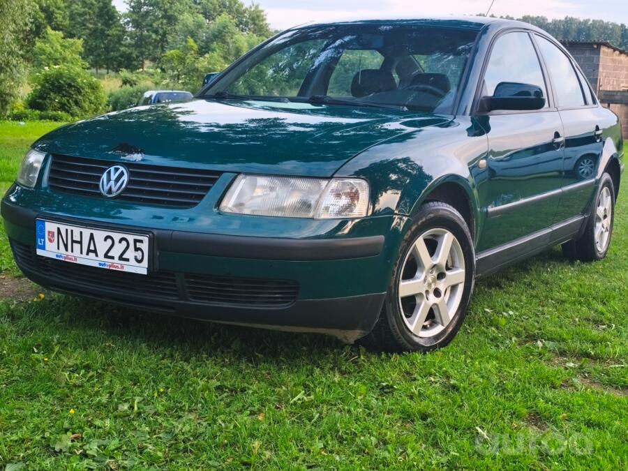 Volkswagen Passat B5 Sedan 4-doors