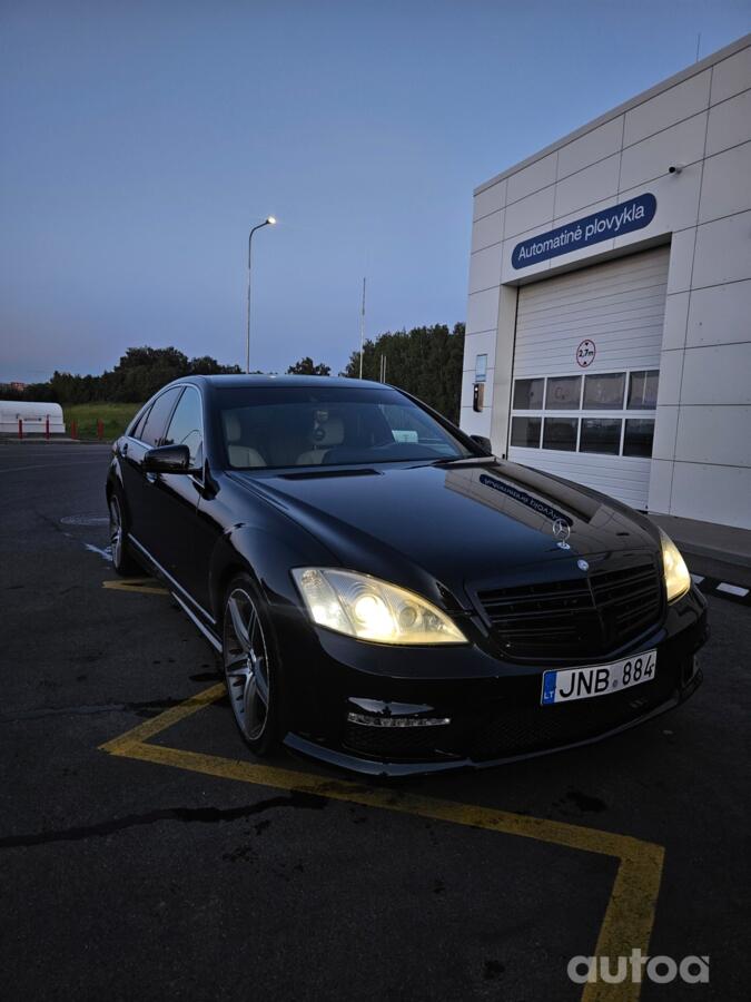 Mercedes-Benz S-Class W221 Sedan 4-doors