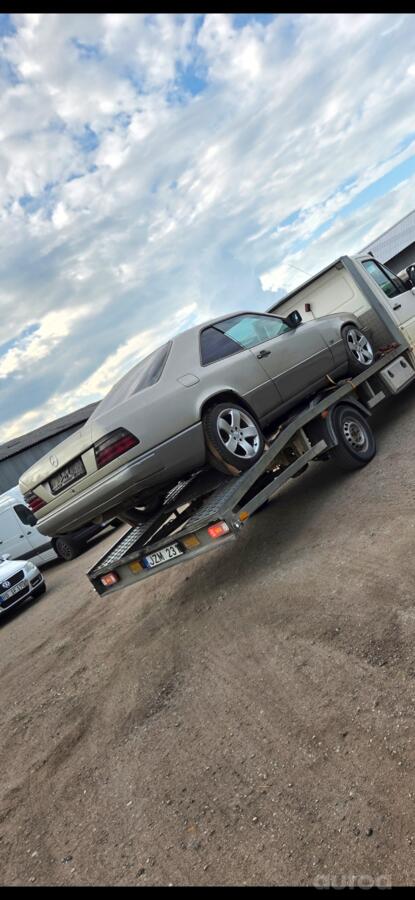 Mercedes-Benz W124 1 generation