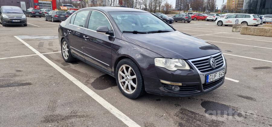 Volkswagen Passat B6 Sedan 4-doors