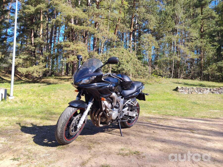 Yamaha FZ