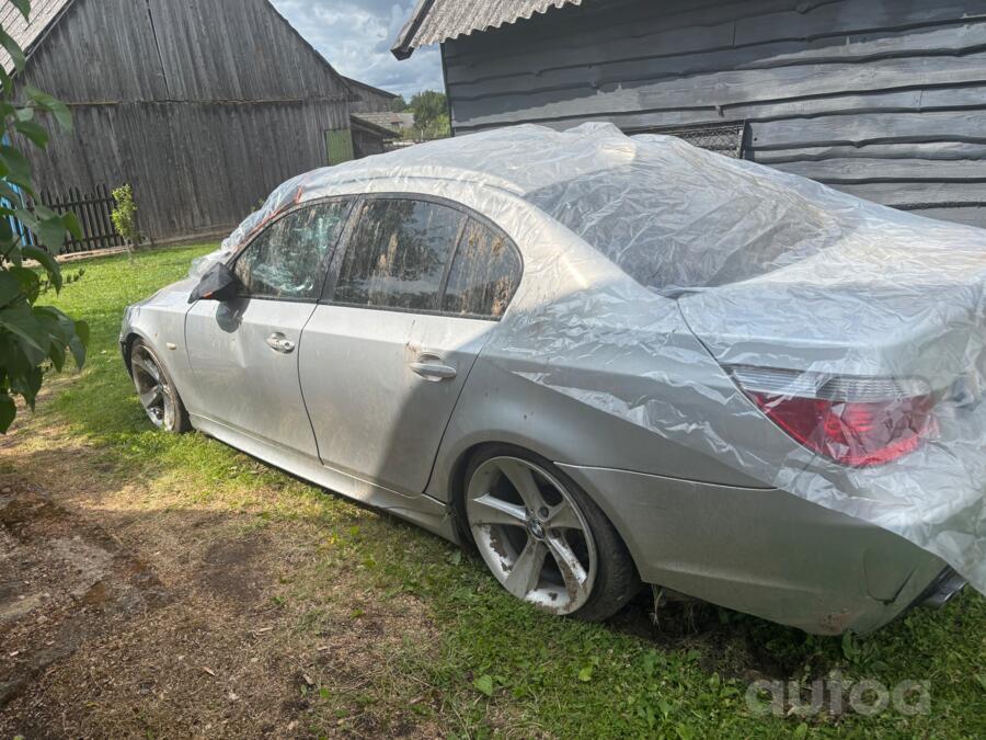 BMW 5 Series E60/E61 Sedan